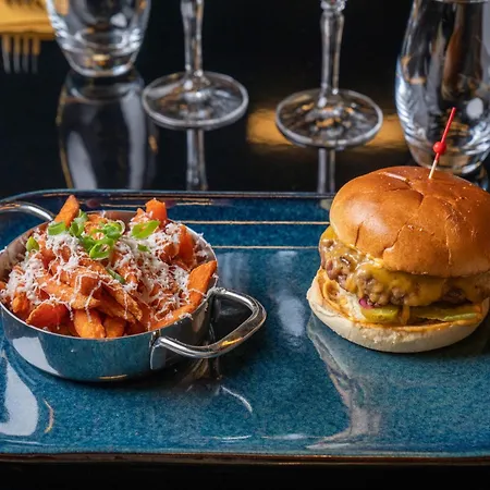 Hotel Voco Paris - Porte De By Ihg Clichy